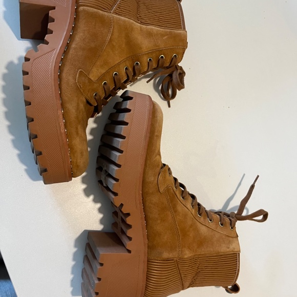 Vince Camuto suede boots - Picture 2 of 3